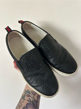 Authentic Gucci Black Guccissima Leather Slip On Sneakers Size 8.5